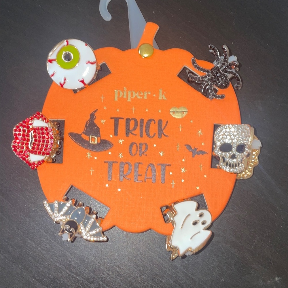 Halloween Hairclips - Picture 1 of 3